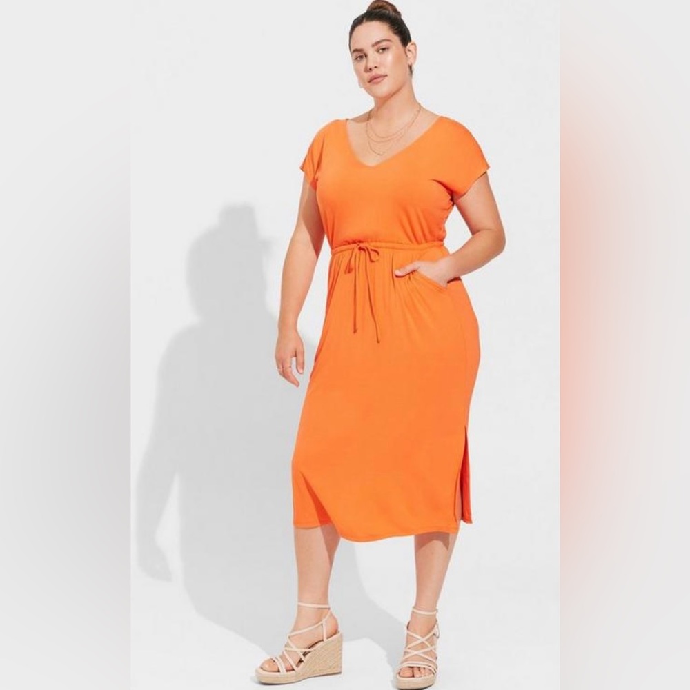 Orange midi t-shirt dress